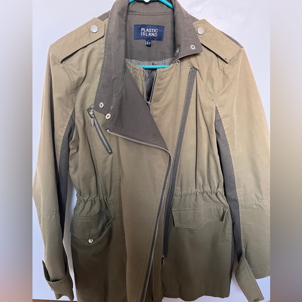 Olive Colored Unique Fall/Spring Jacket - image 2